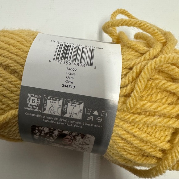 Patons Highland Bulky Yarn Lot of 2 Ochre Golden Super Bulky Wool Blend 3.5oz - Picture 3 of 8